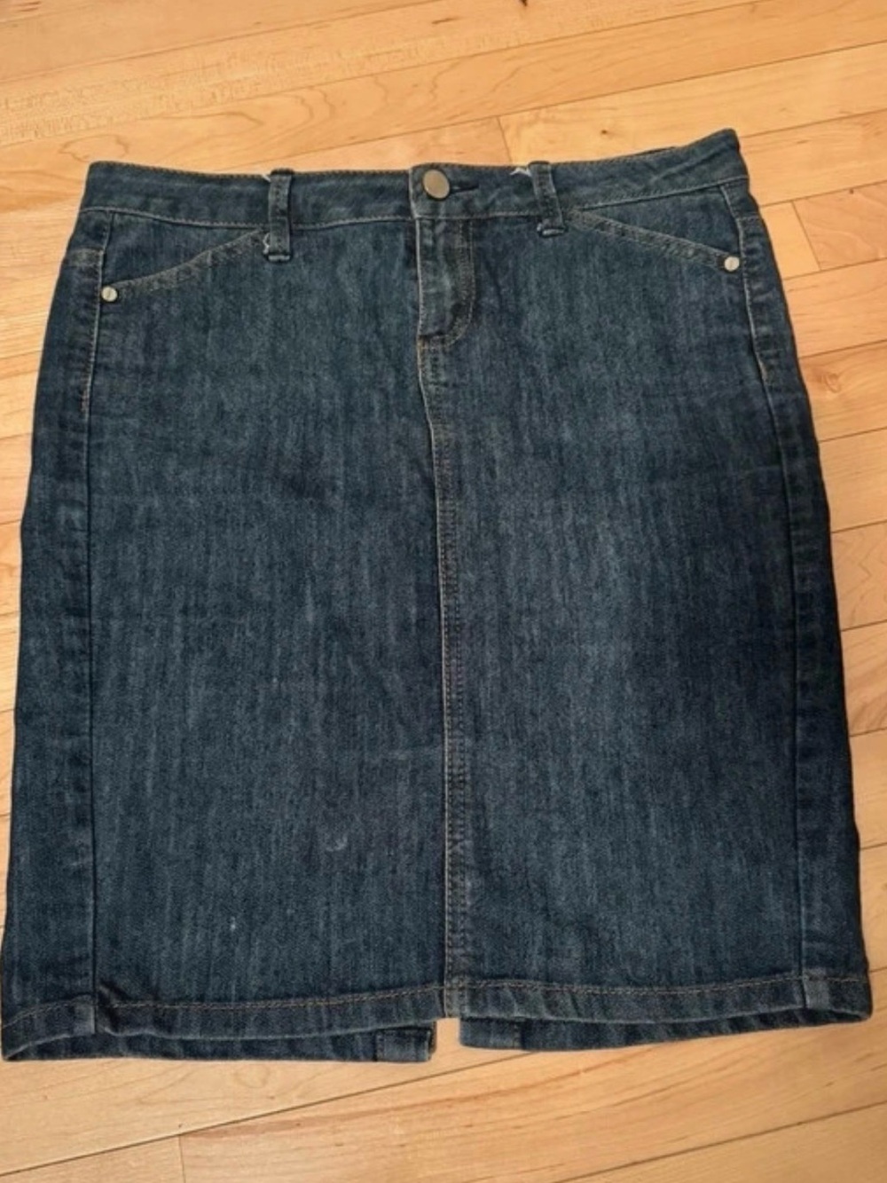 Classic Dark Denim Pencil Skirt with Stretch - Women's Large